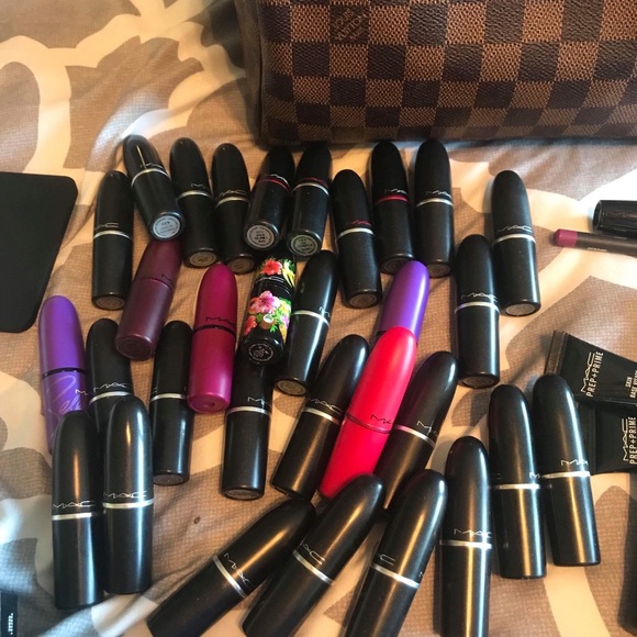 💯%Authentic MAC AUTHENTIC LIPSTICK - Picture 2 of 4